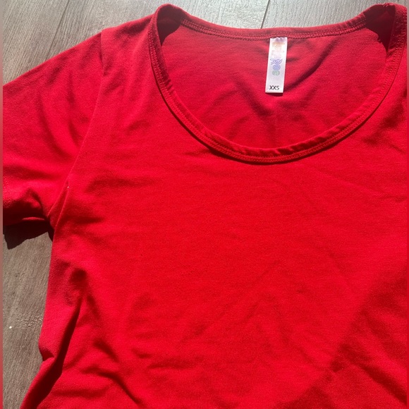 Lularoe Tunic T-shirt - Picture 4 of 7